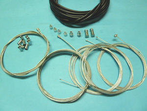 Lot de cables, gaine NOIRE, butées, serre-cables pour Mobylette